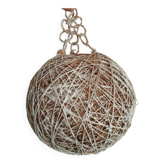 Globe suspension made of twine and wicker