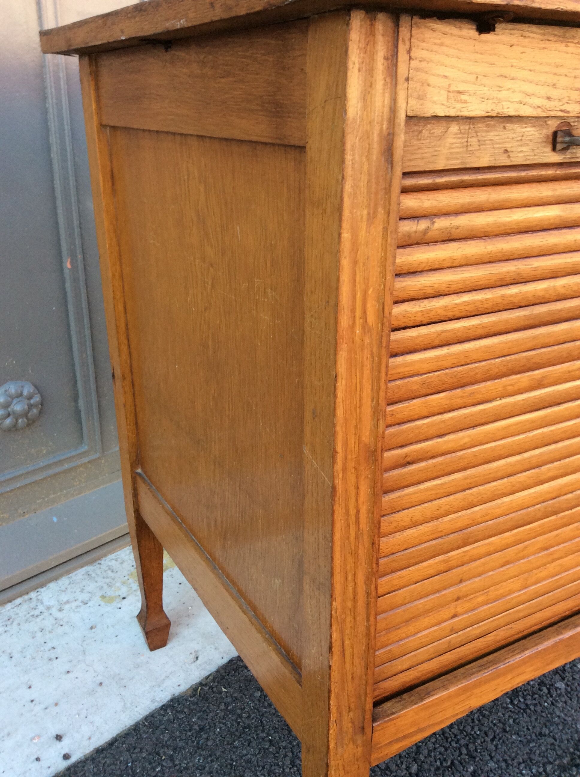 Oak curtain desk from the 1950s