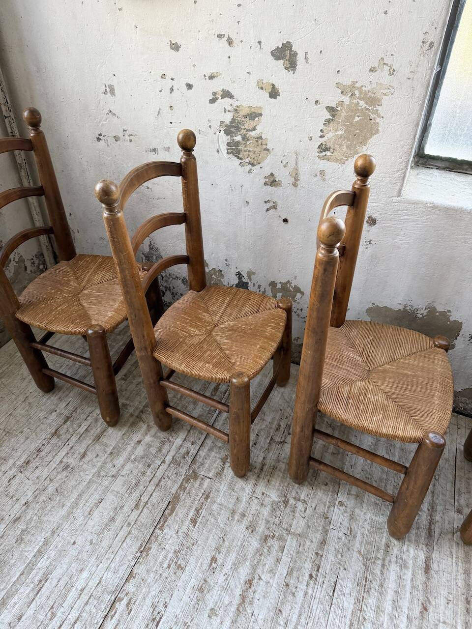 Set of 4 oak and straw chairs Dudouyt 1940