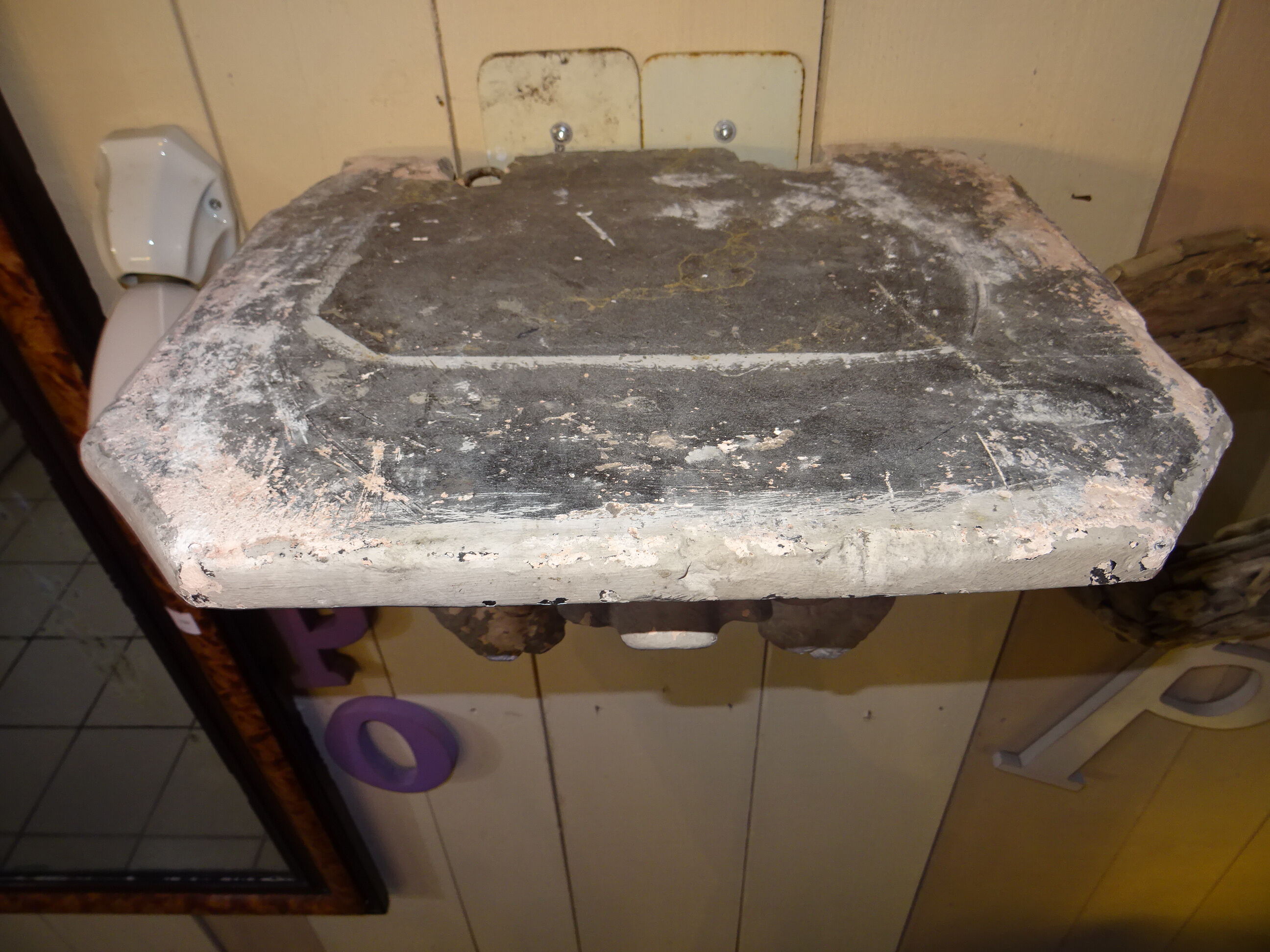 Wall console