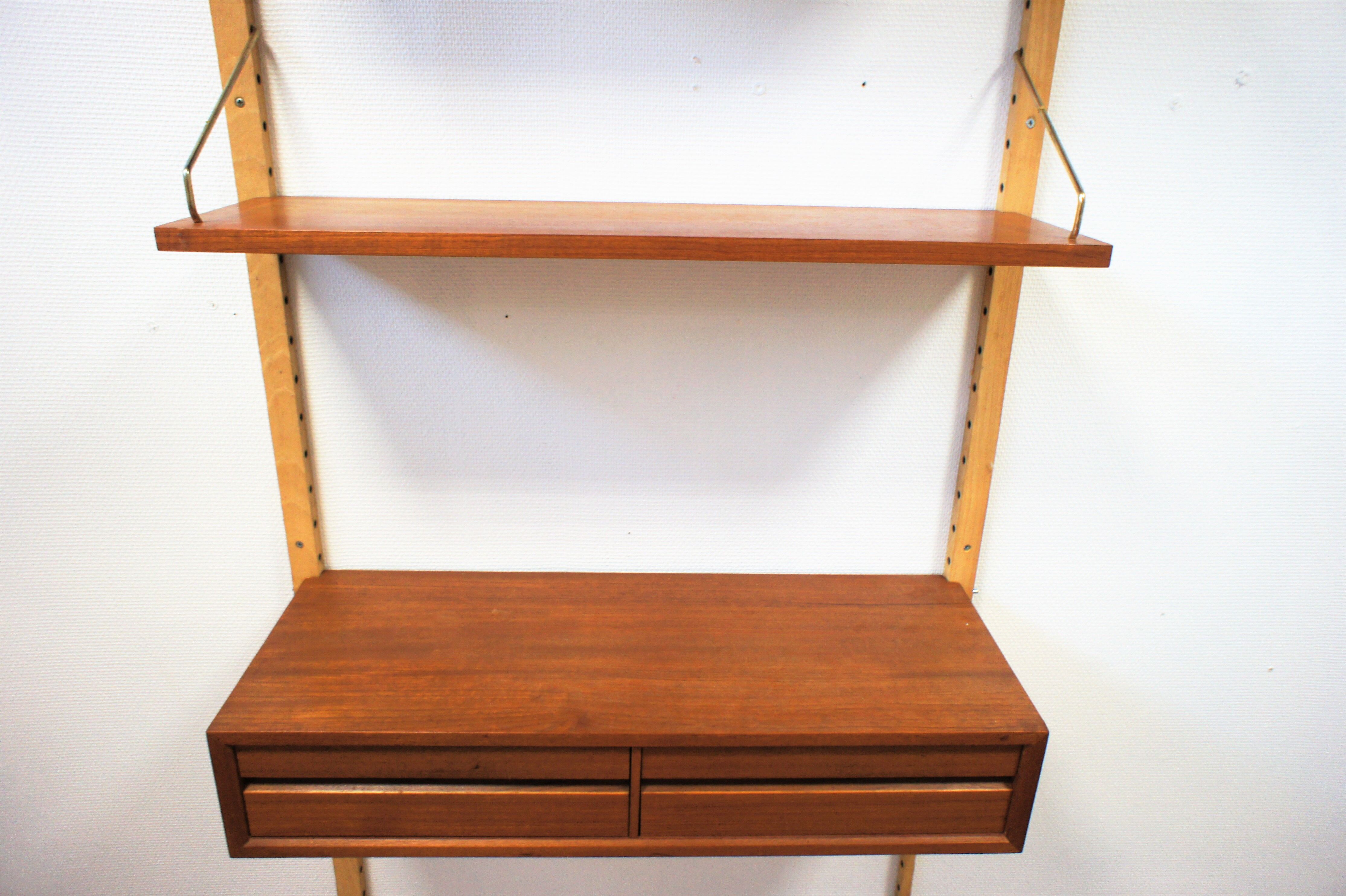 Teak module library, Poul Cadovius