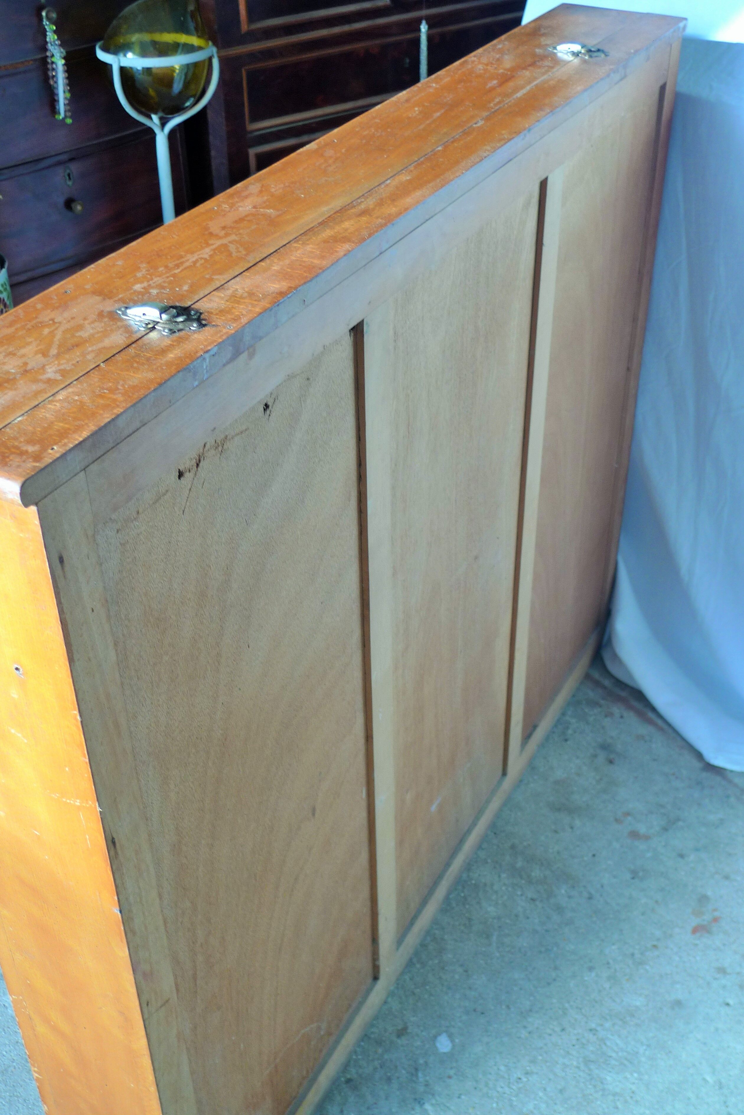 Storage cabinet for school map