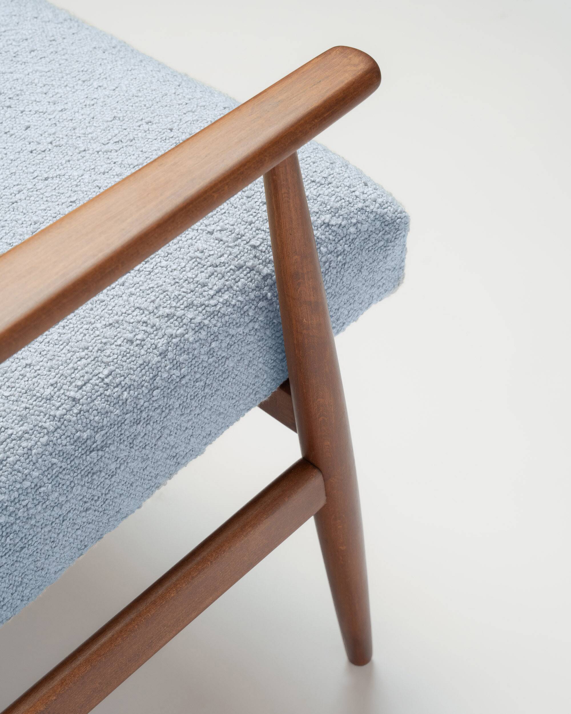 Fauteuil Lisek Mid-Century – Original vintage des années 1960 restauré par Henryk Lis