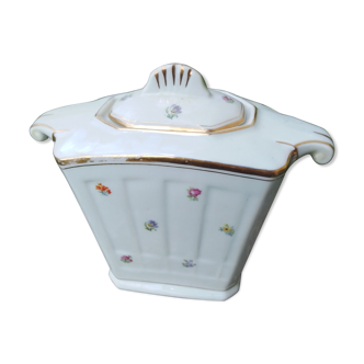 Pot en porcelaine