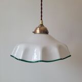 White opaline suspension