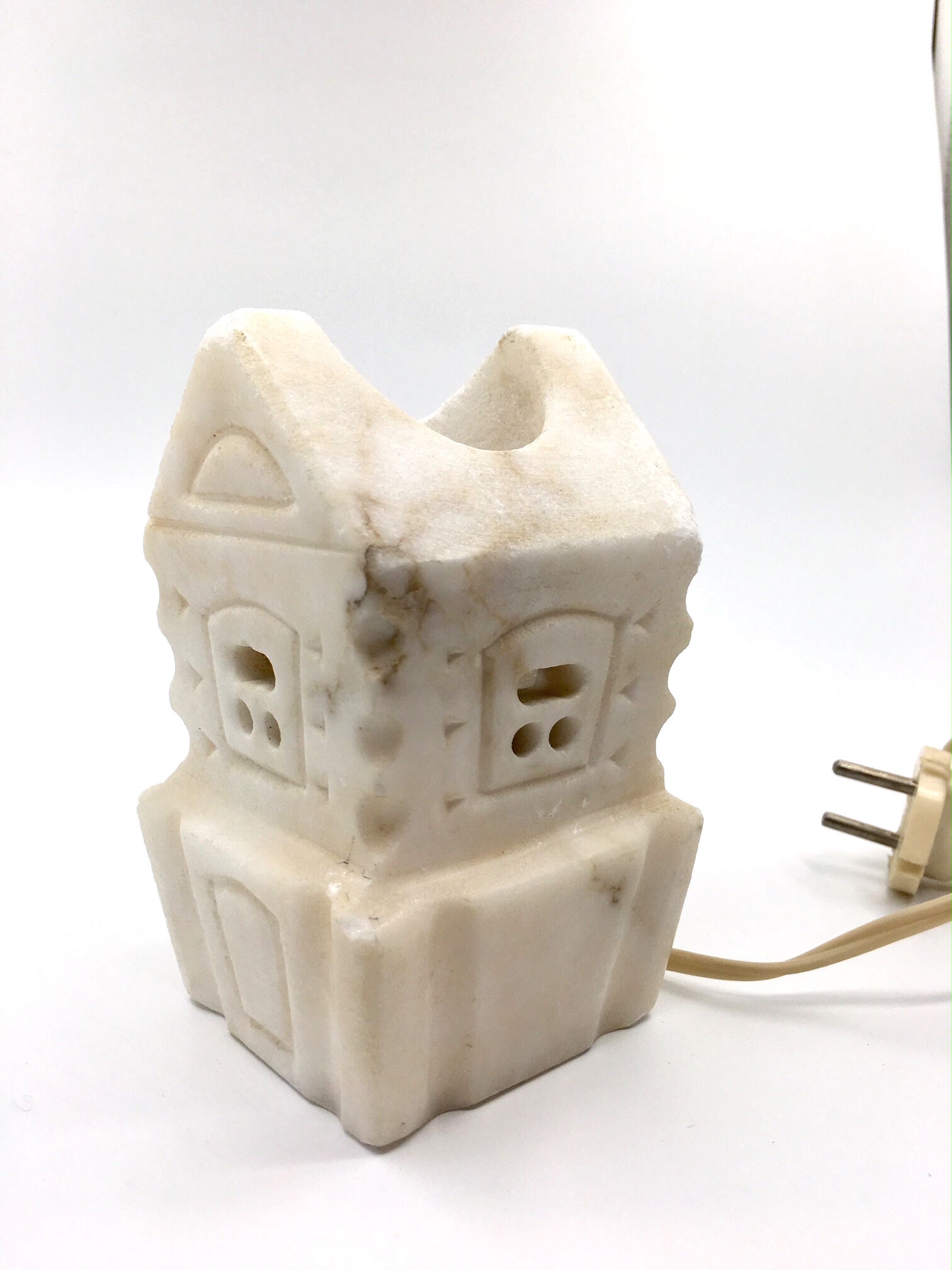 Vintage lamp in albatre stone