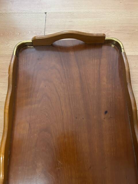 Grand rectangular serving platter in wood and brass from the 1960s