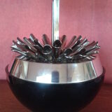 Cigarette display ball