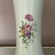 Vase en porcelaine de  hollohàza avec des motifs floraux