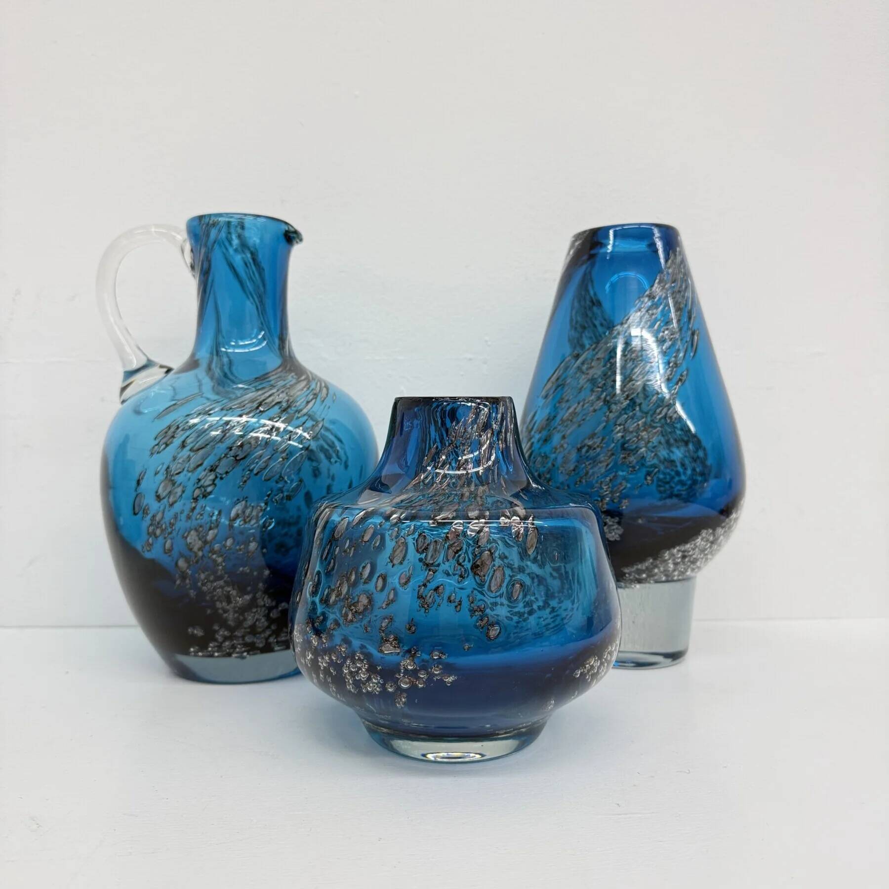 Set of 6 Schot Wiesel glass vases Bavarian Glass Art 'Florida' by Heinrich Löffelhardt blue bubbles 1970s Germany