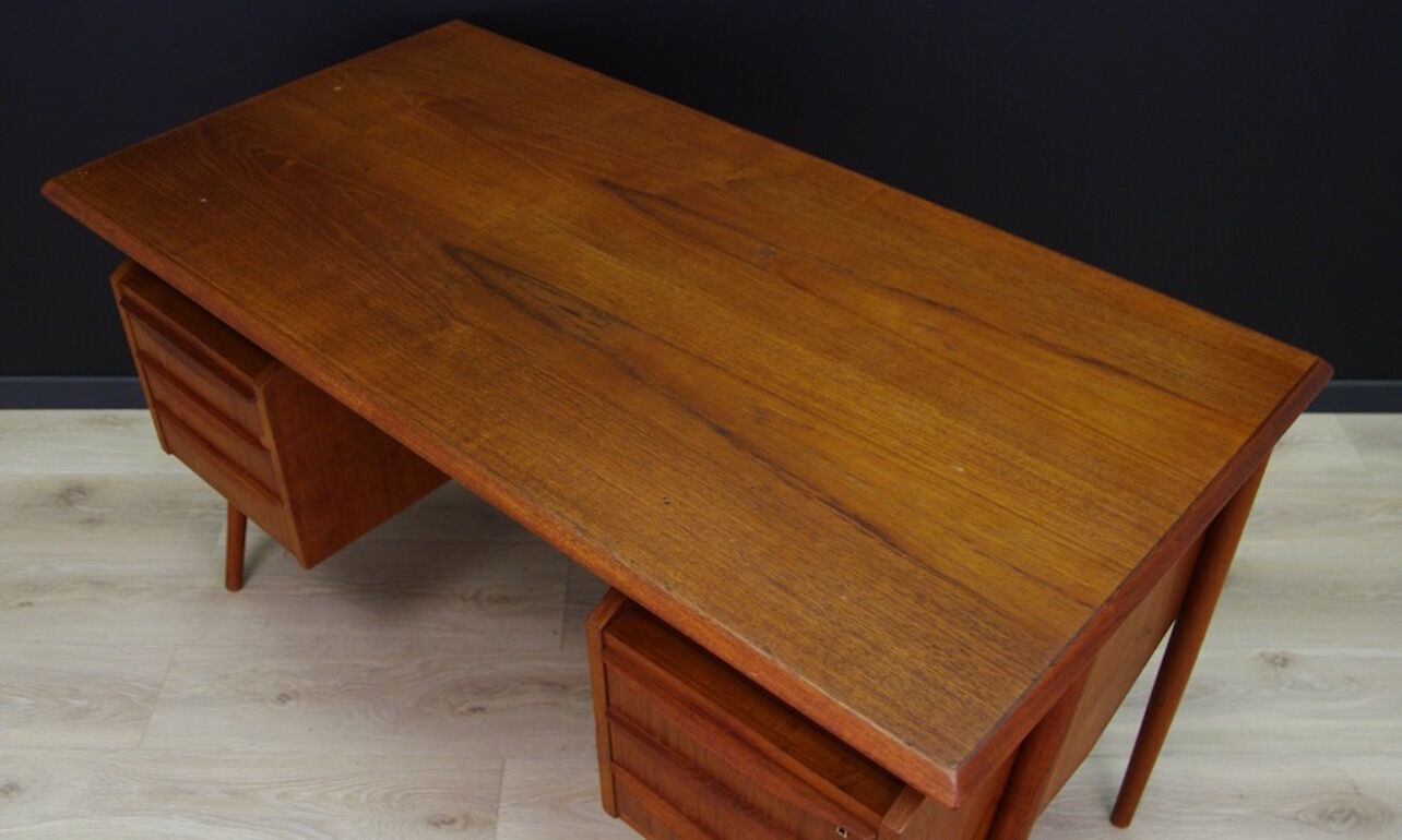 G.N. Tibergaard writing desk classic in teak