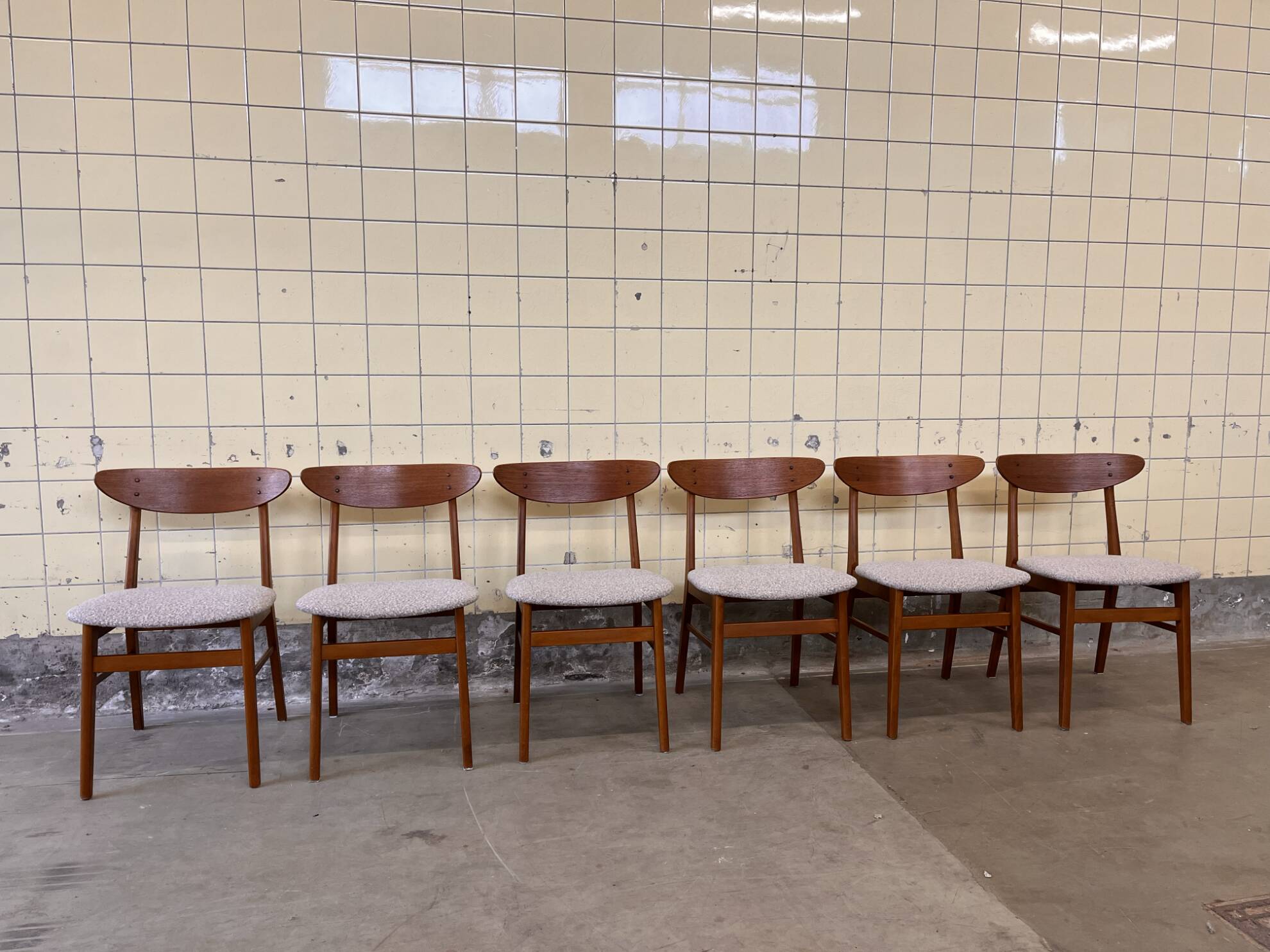 Set of six dining chairs model 210 by Farstrup