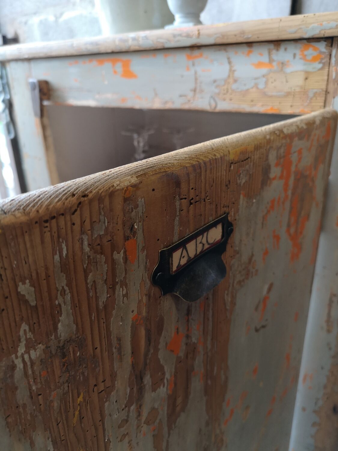 Armoire bonnetière
