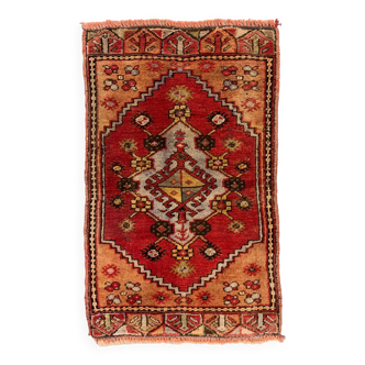 Small Vintage Turkish Rug 92x55 cm, Short Runner, Tribal, Shabby, Mini Carpet