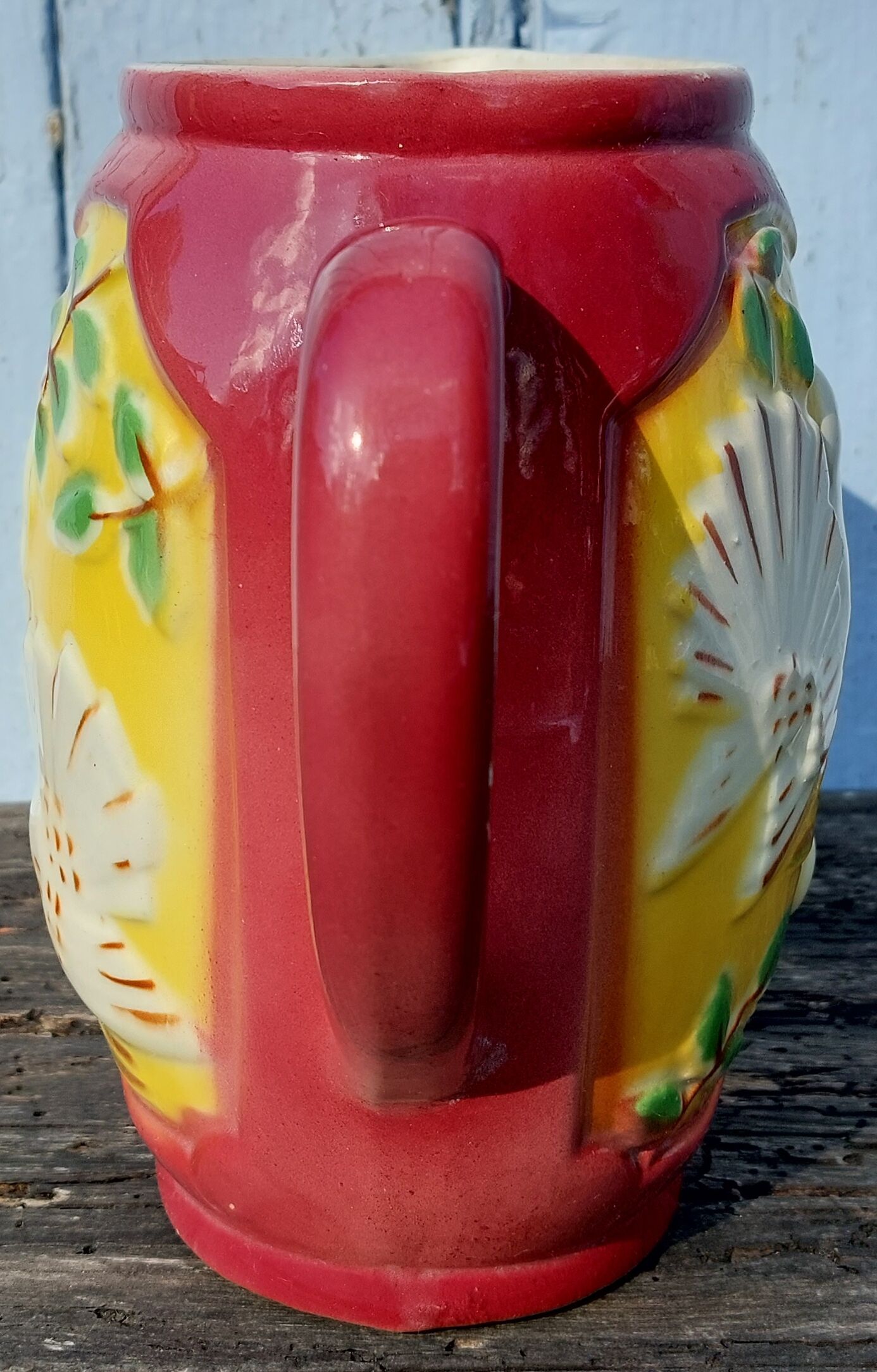 Pitcher saint clement dove