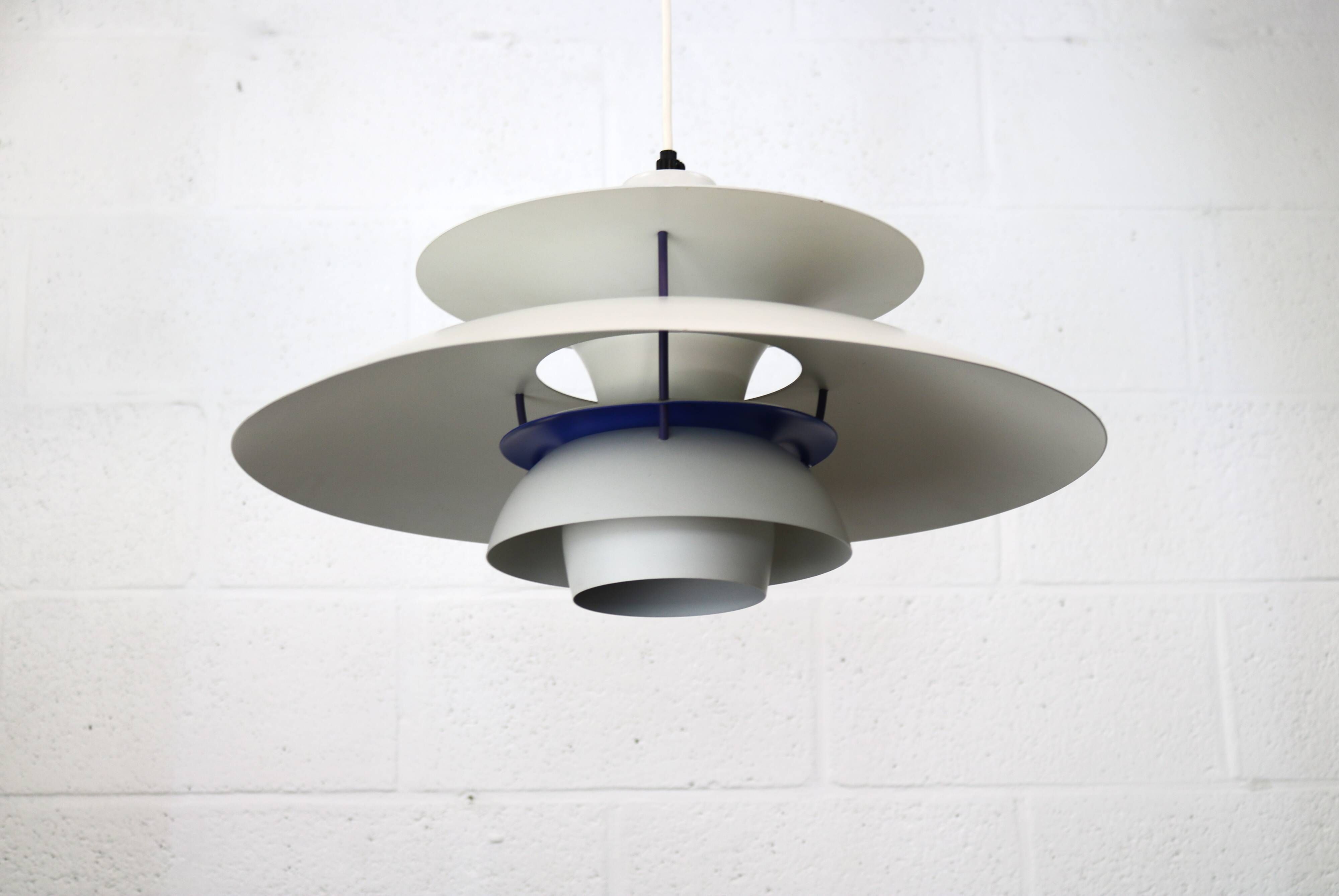 The real Danish stuff - PH5 pendant - original white color  - Louis Poulsen