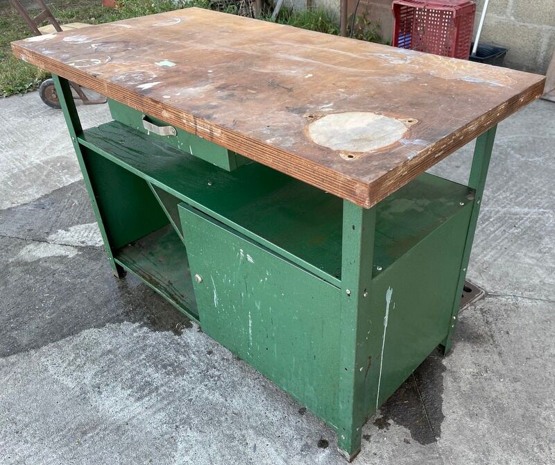 Established iron wooden top