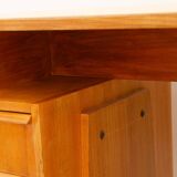 Immense bureau tchécoslovaque entièrement rénové, années 1970, Europe centrale