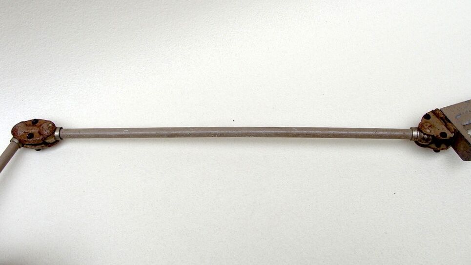 Articulated workshop lamp