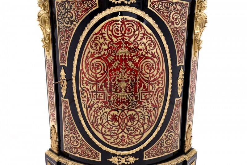 Antique corner chest of drawers in the Boulle style, France, mid-19th century. After renovation.