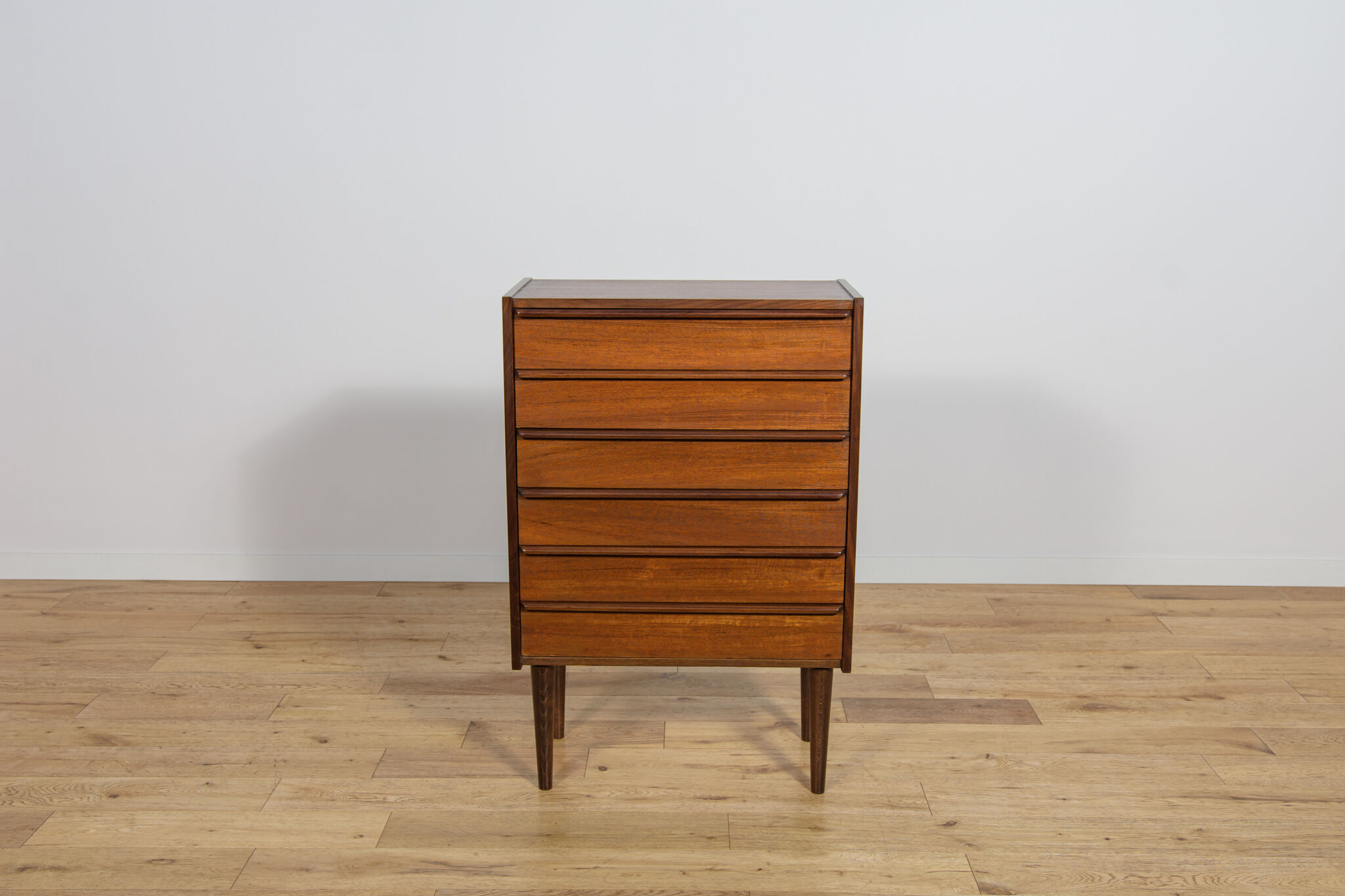 Mid-century teak dresser, United Kingdom, 1960s