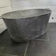 Oval zinc basin or bathtub