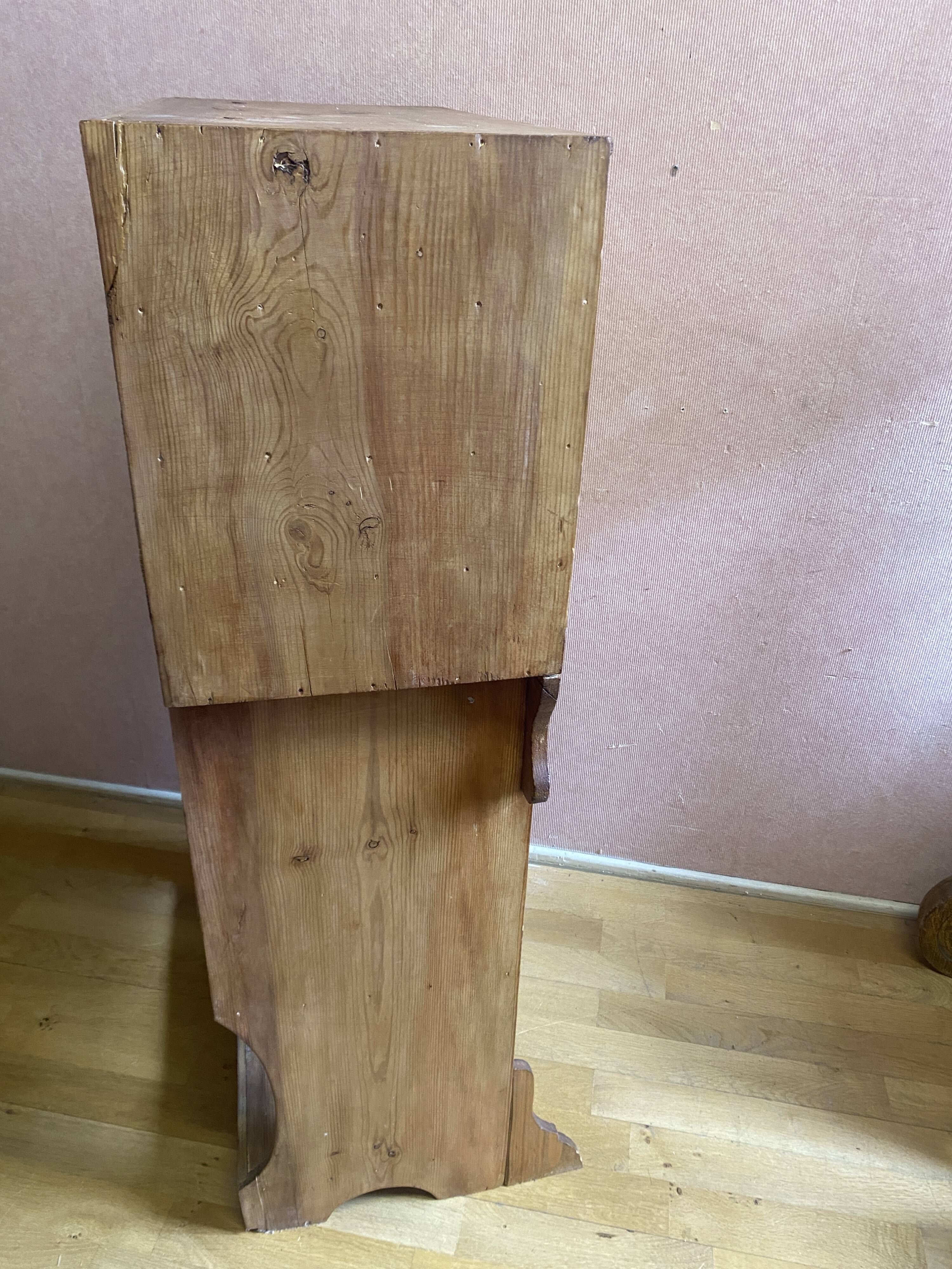 Sideboard in fir, 4 drawers. Very good condition;