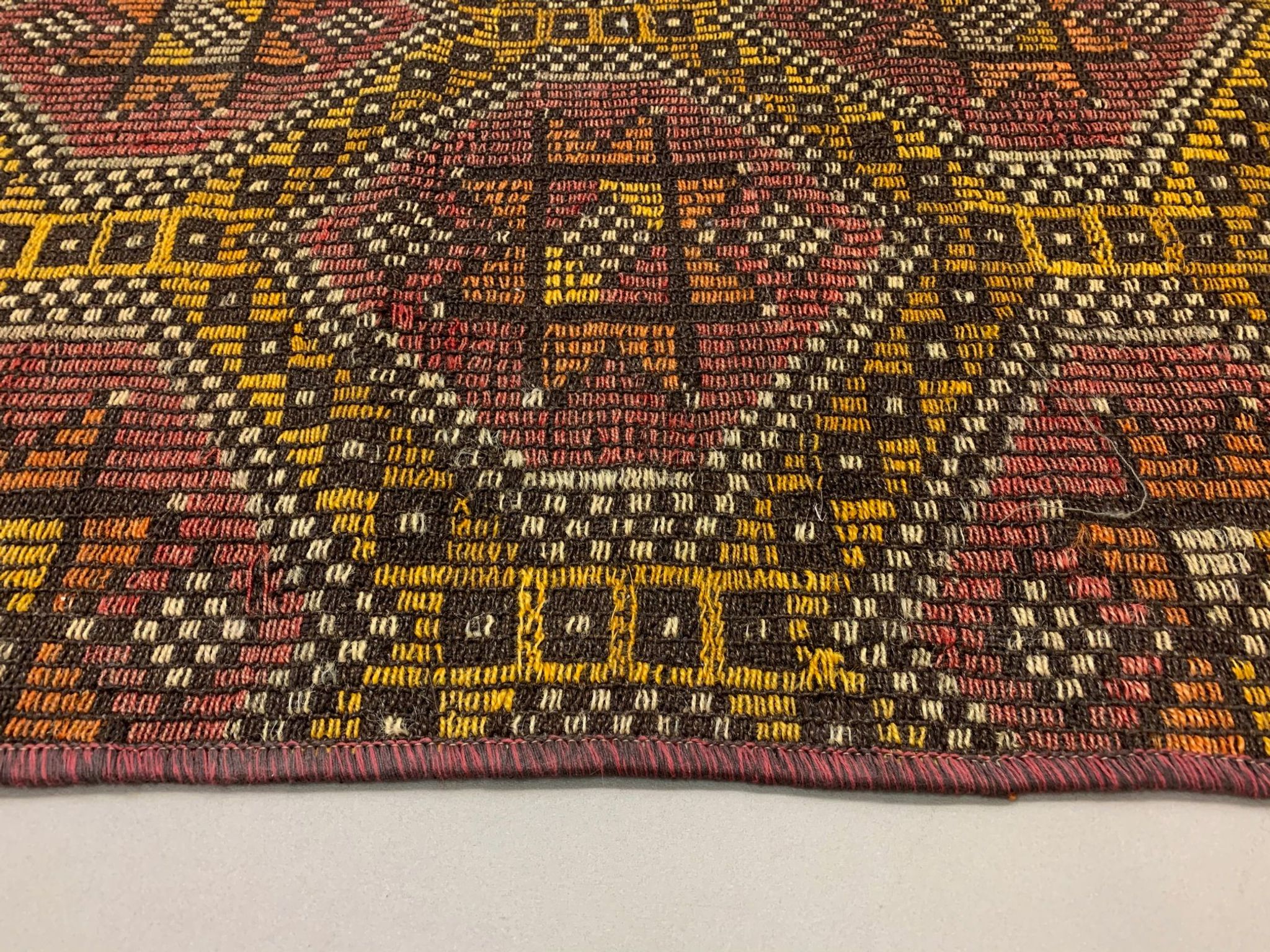 Old Turkish narrow Kilim Runner 315x51 cm, shabby chic, vintage kelim Red Black