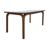 White wood table