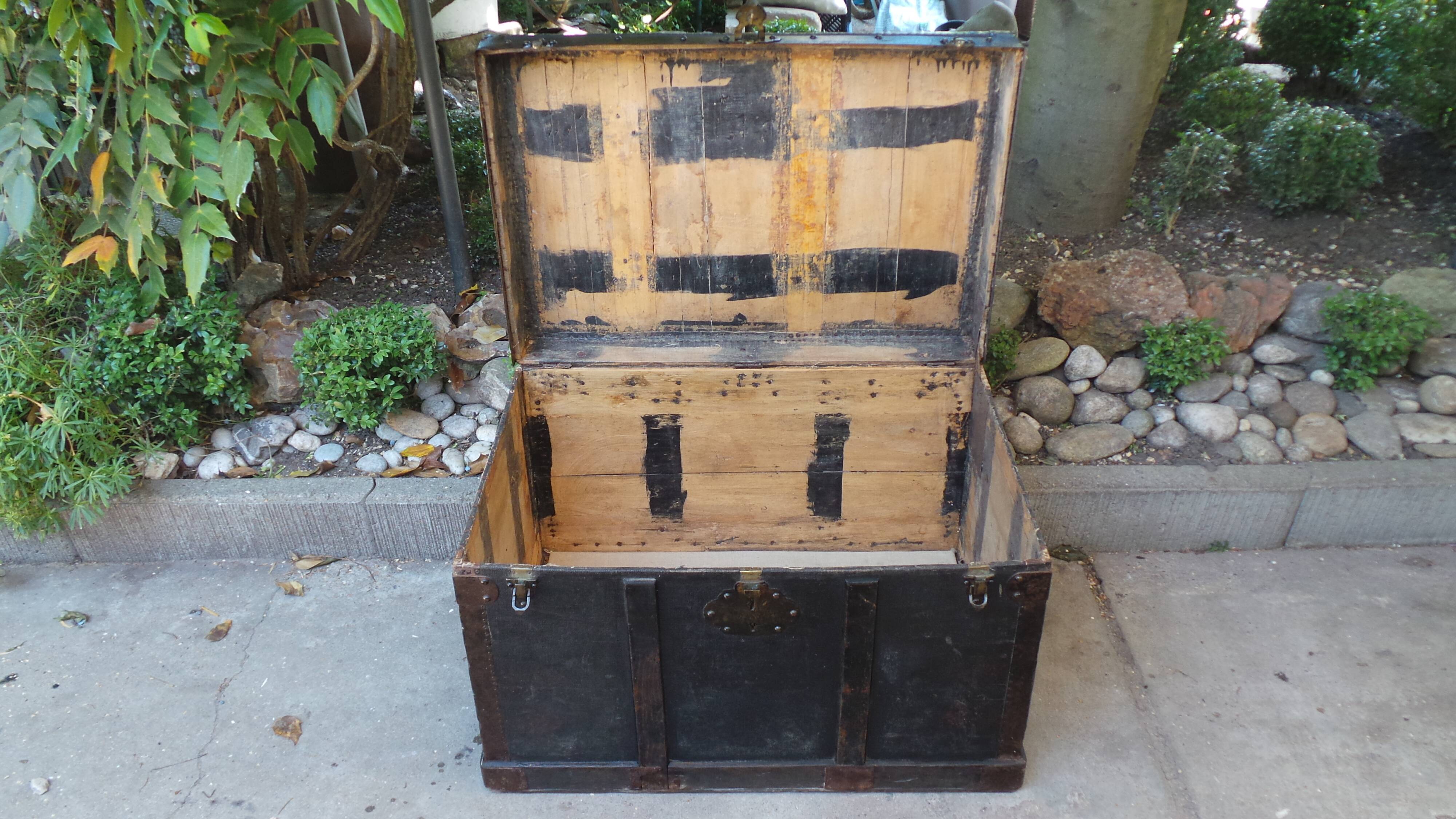 Safe travel vintage trunk