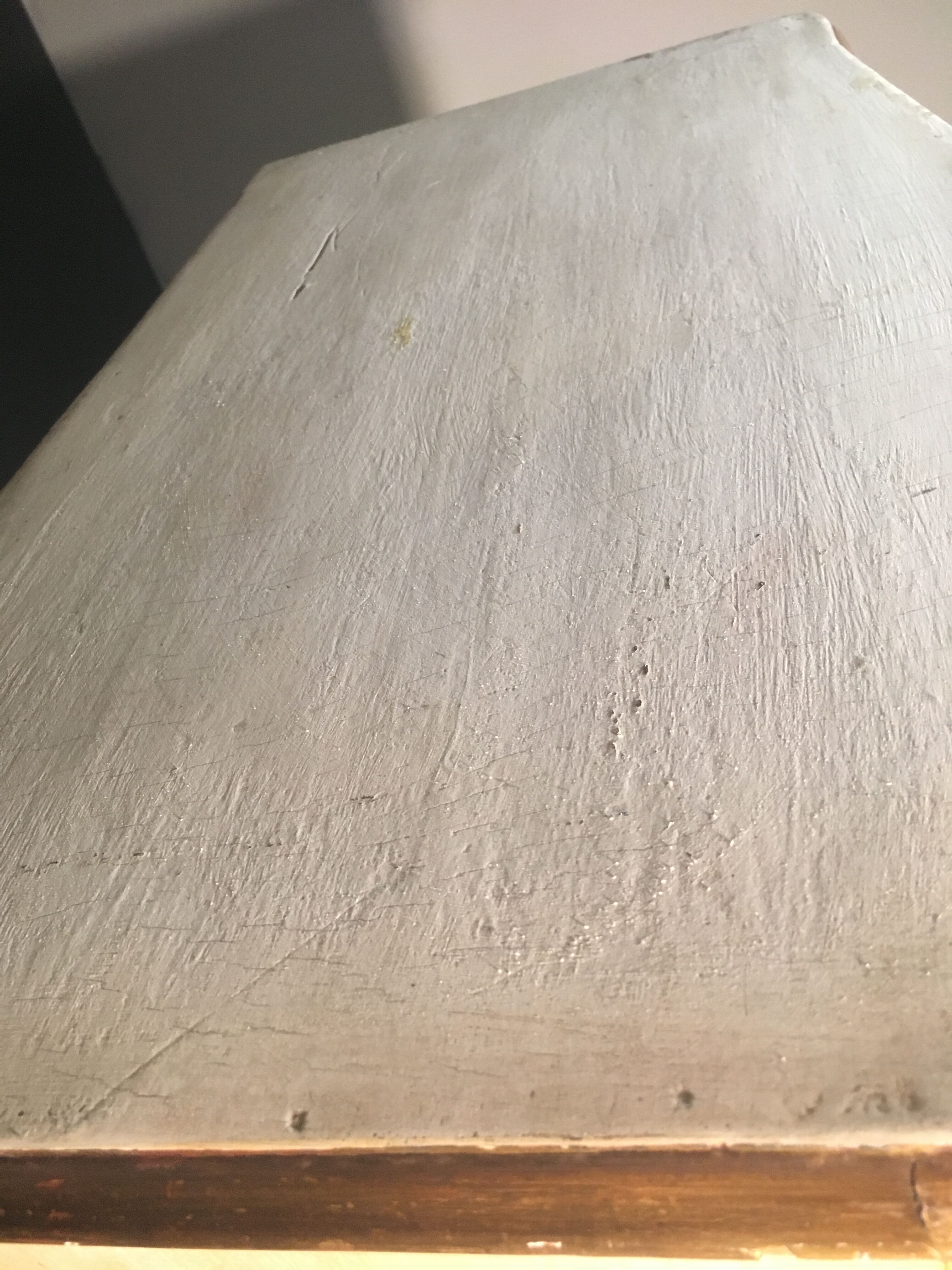 Skated dresser