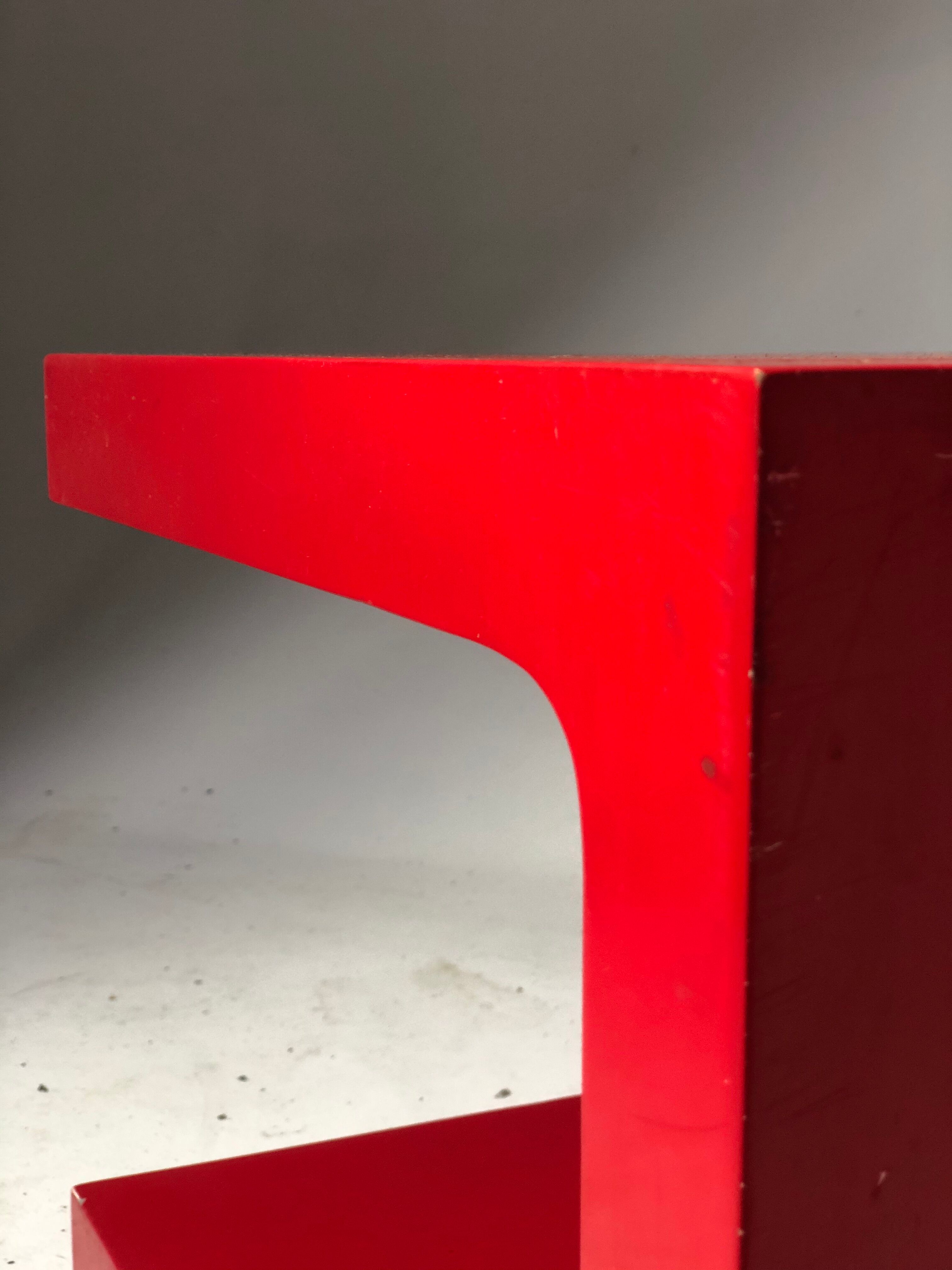 Coffee / side table lacquered red - vintage - 1970