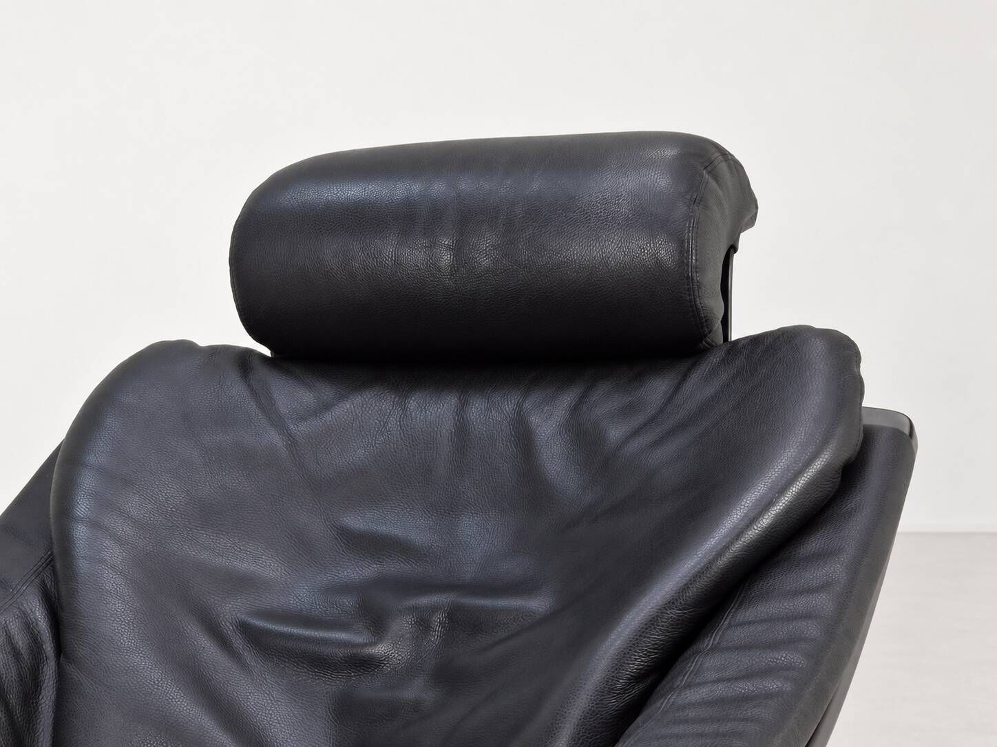 Kroken Armchair in Black Leather by Ake Fribytter for Roche Bobois