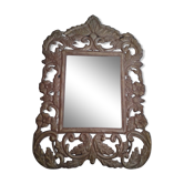 Miroir avec décor en metal gaufré