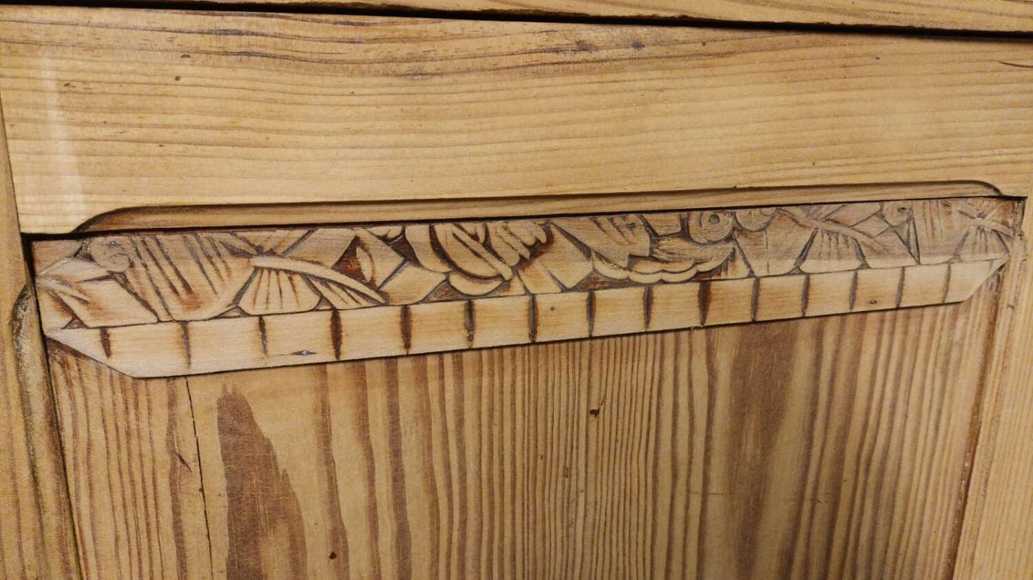 Two-body sideboard, dresser