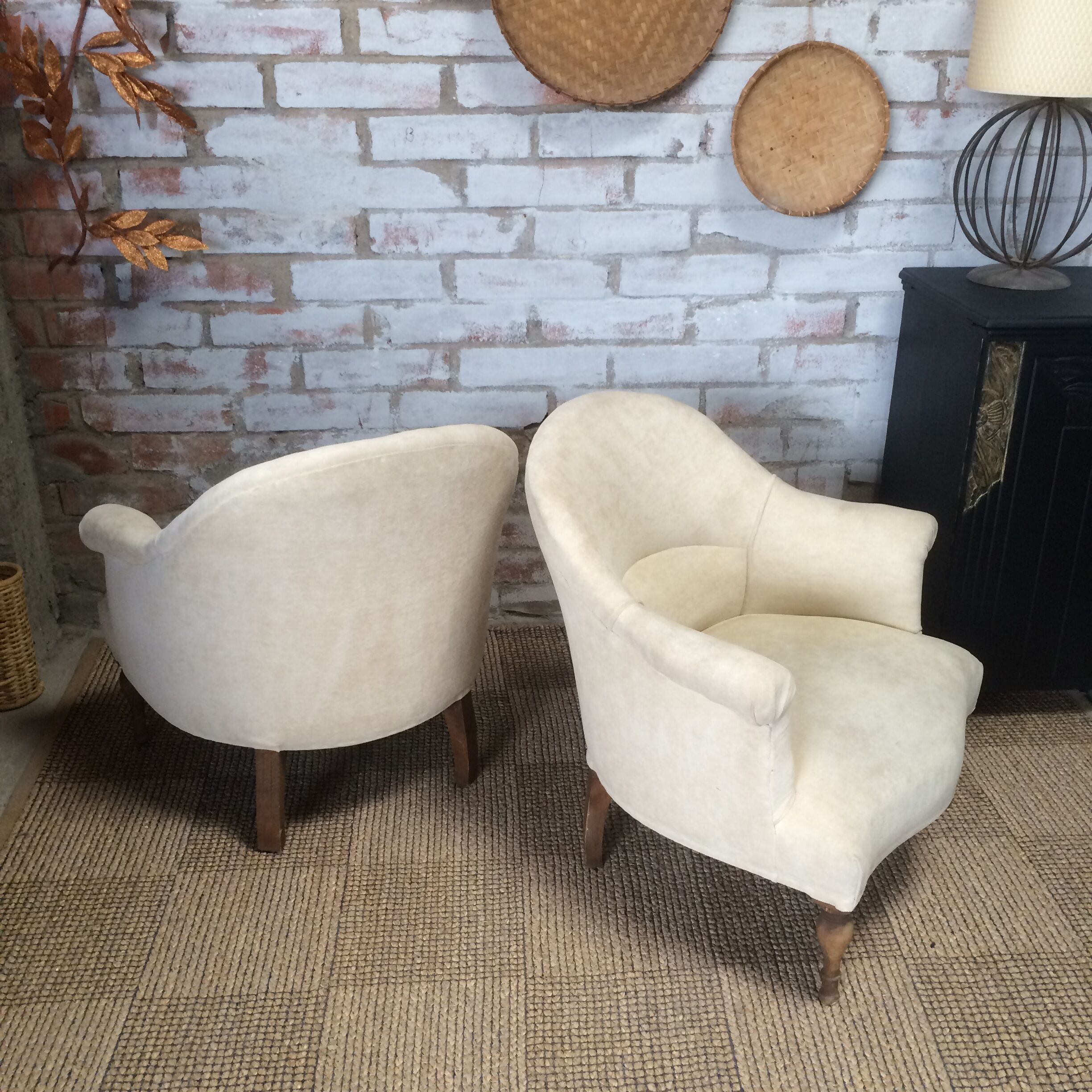 Armchair toad ecru alcantara