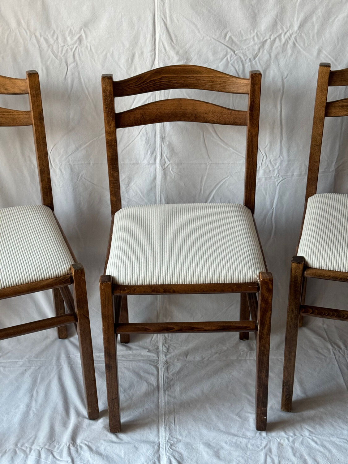 Set of 3 simple chairs by Baumann.