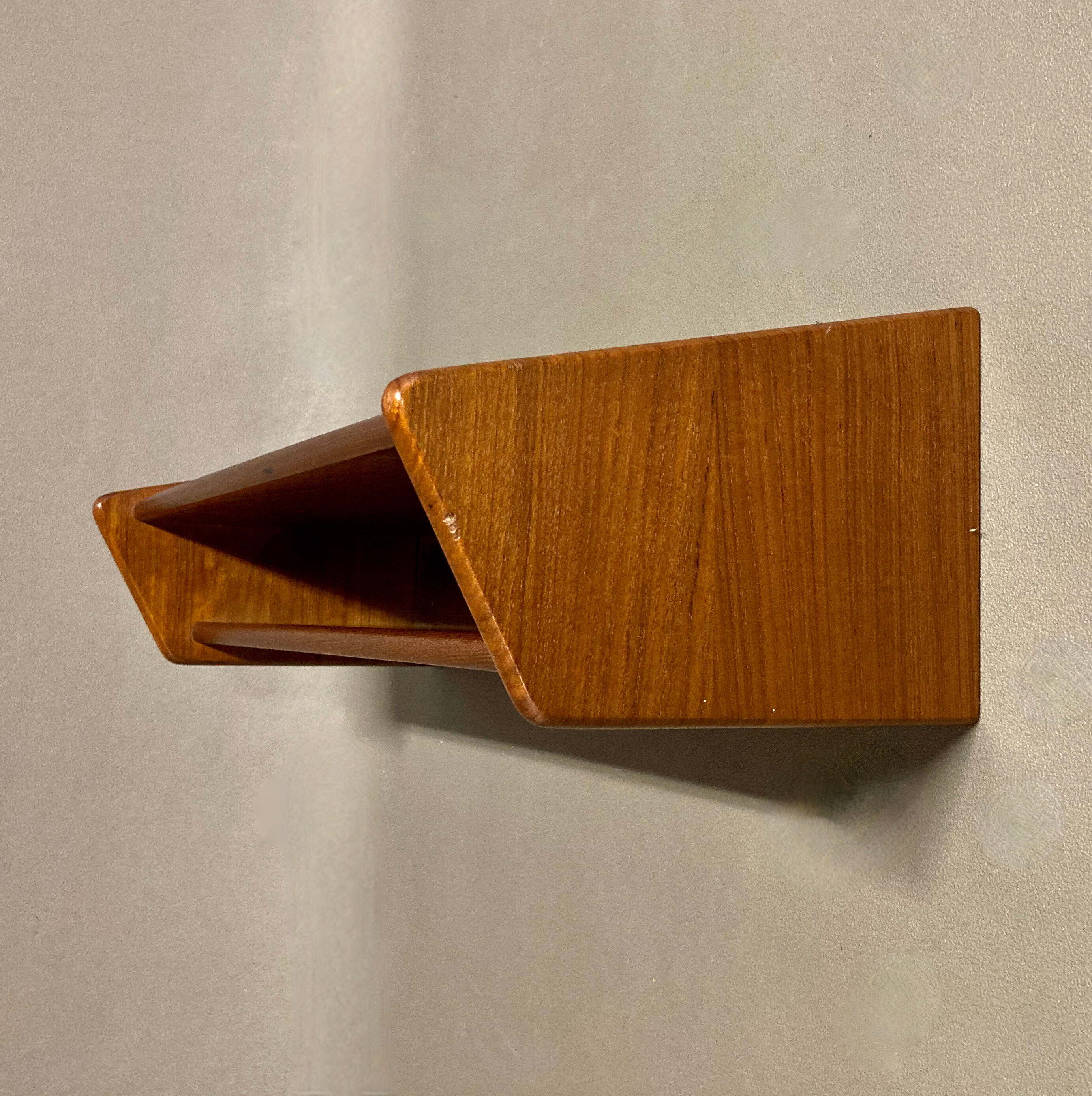Mirror and console Scandinavian design 1950