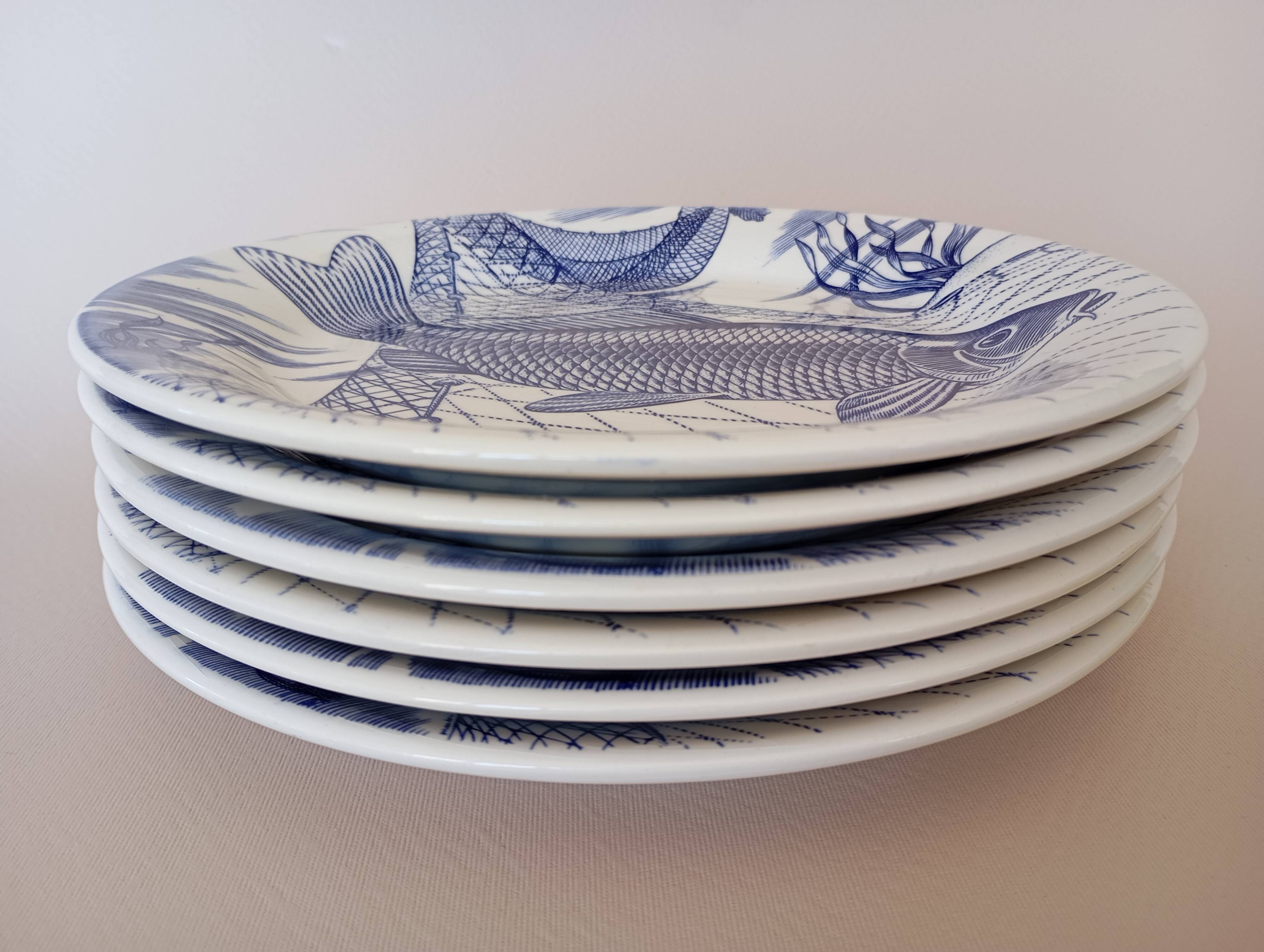 6 English Ironstone Tableware dinner plates