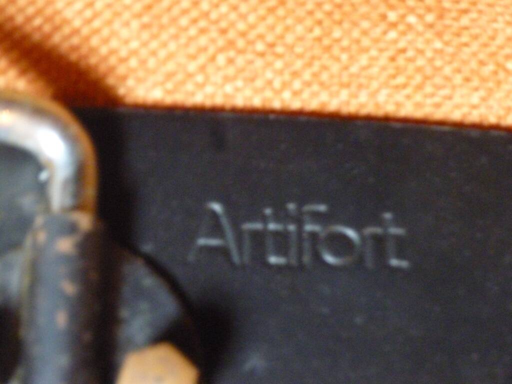 Pair of tulip swivel armchairs by Pierre Paulin for Artifort