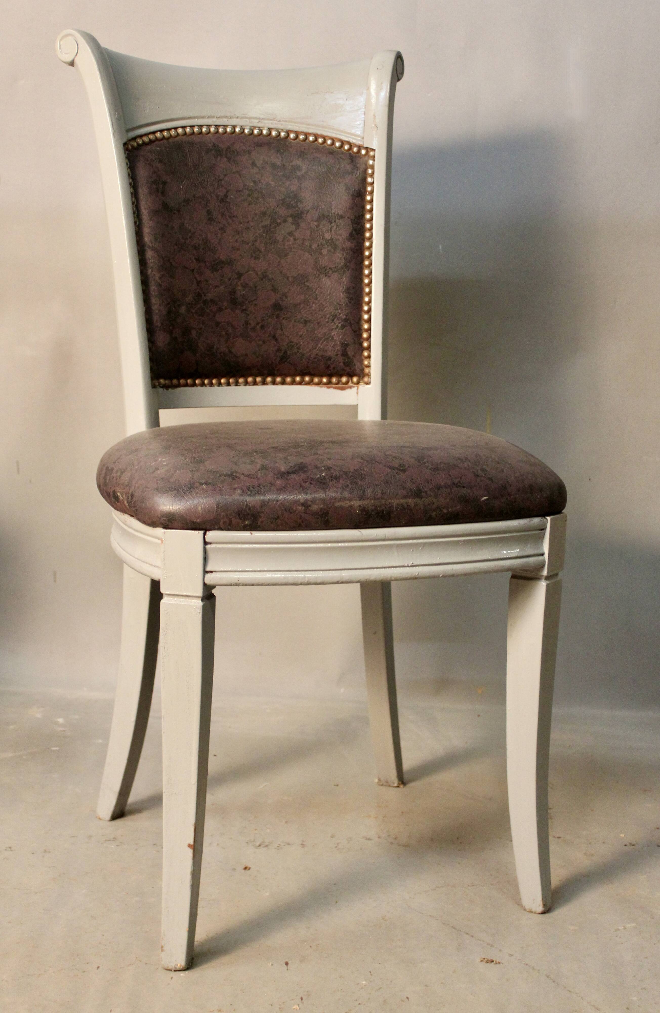 Suite of 3 armchairs and 2 restaurant chairs