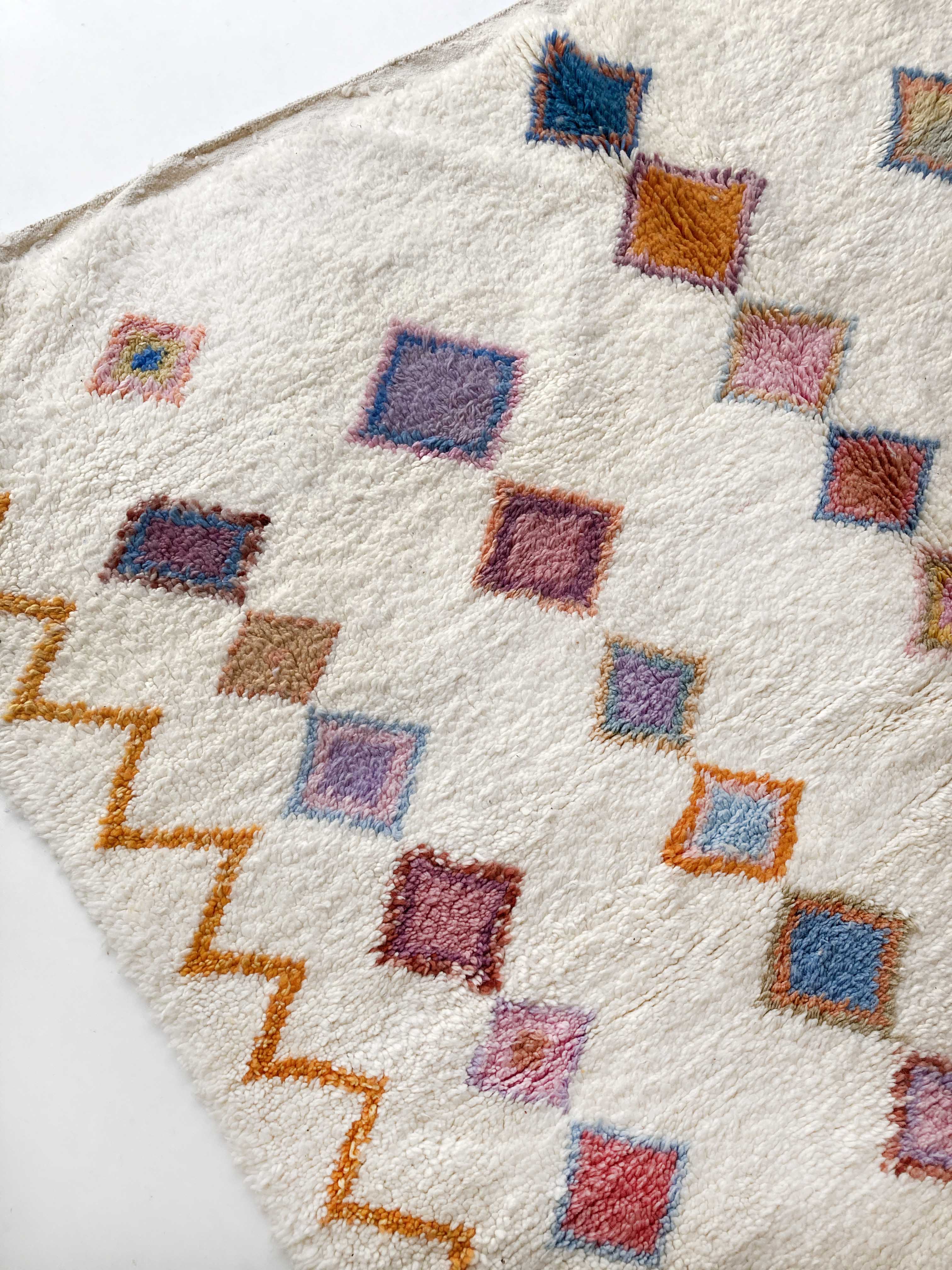 Moroccan Berber carpet Azilal ecru with small colored diamonds 275x212cm