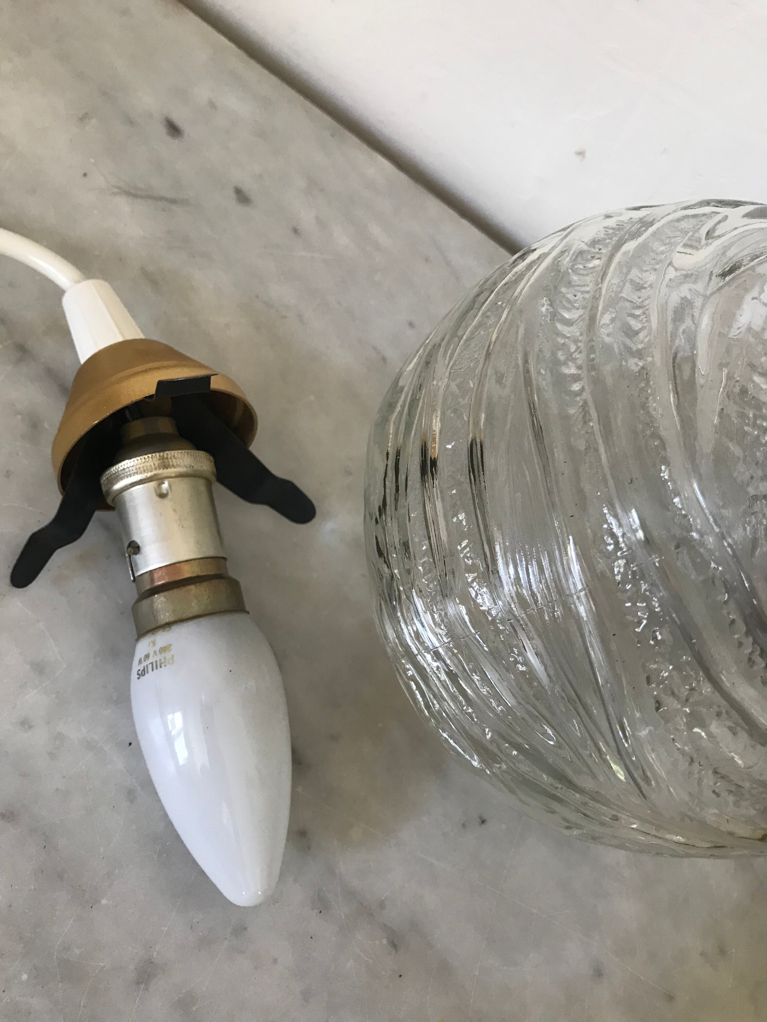 Vintage glass ball suspension