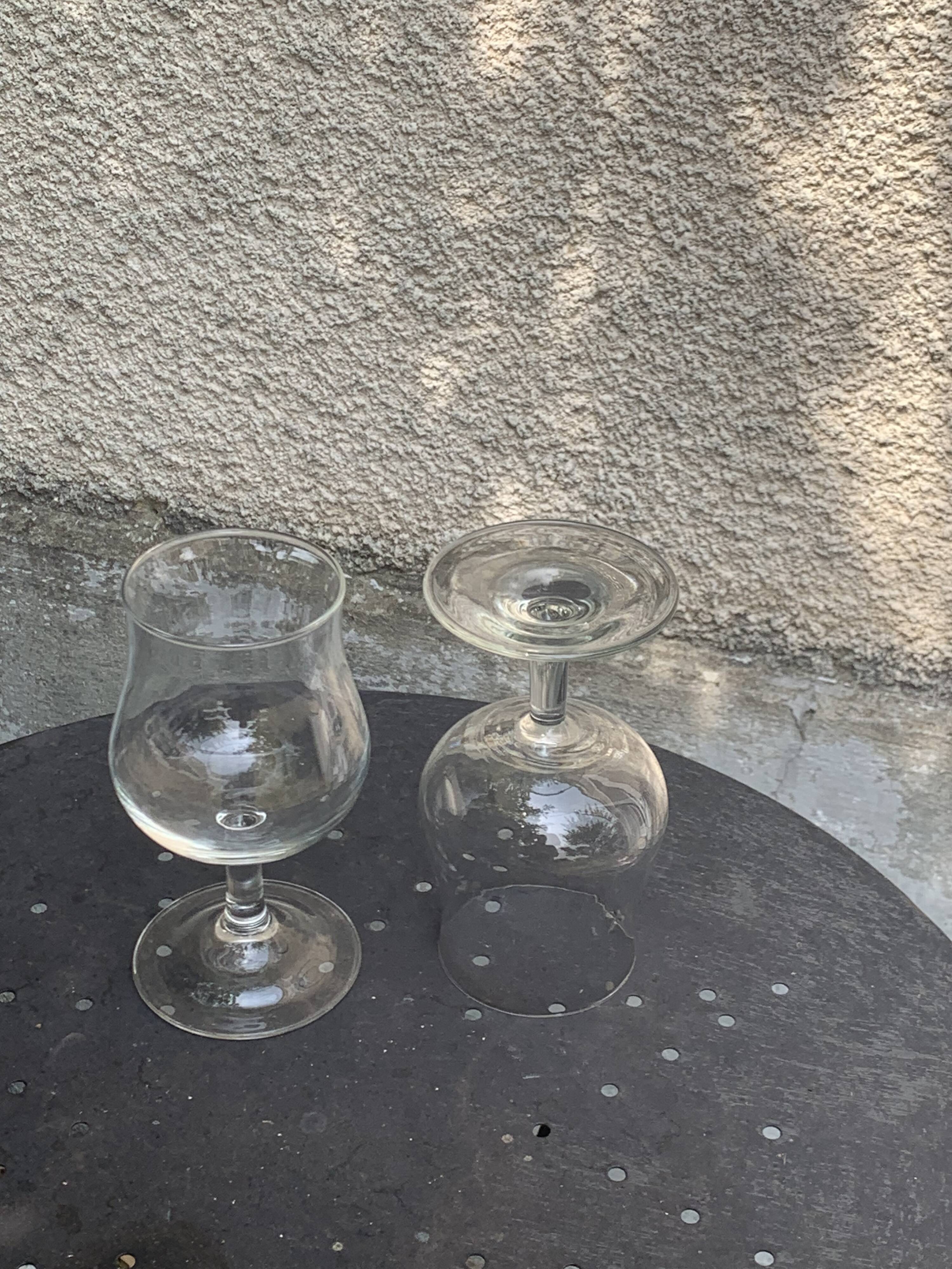 Set of 7 large Luminarc France wine glasses in transparent glass on a stem