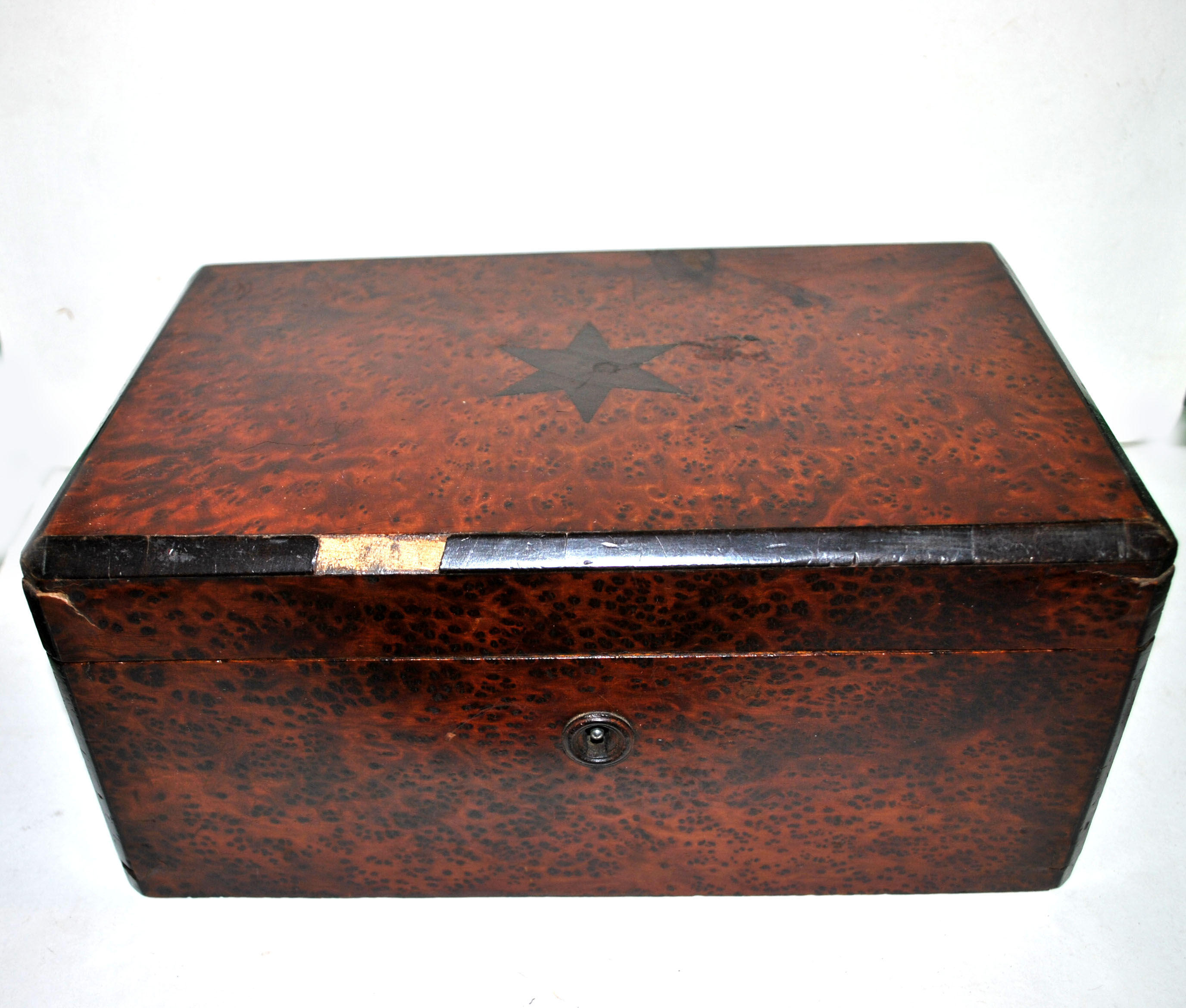 Boite ancienne en bois sombre - coffret en ronce et marqueterie en étoile 28x18x13
