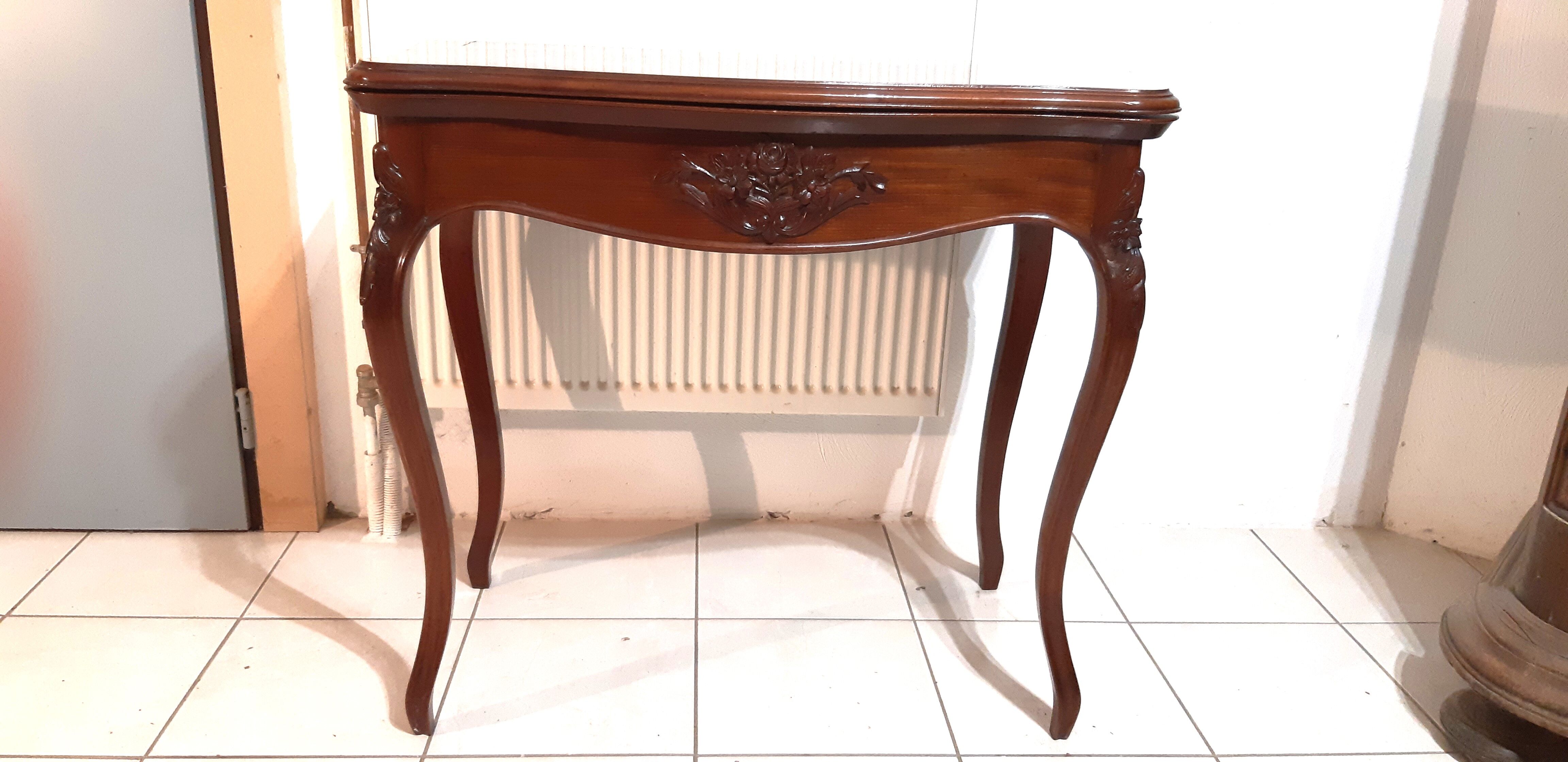 Console, table of games style Louis XV late nineteenth in mahogany