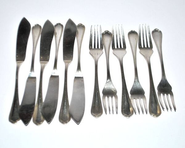 Christofle lot de 12 couverts à poisson Spatours 6 fourchettes + 6 couteaux filet contour