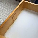 Chevet sélectionné par Charlotte Perriand pour Les Arcs