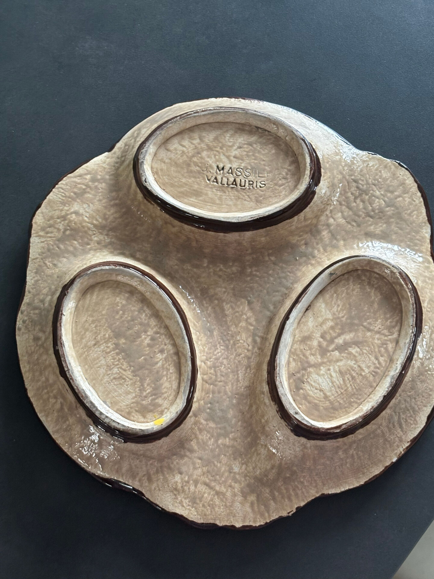Plat à compartiment j.massier vallauris