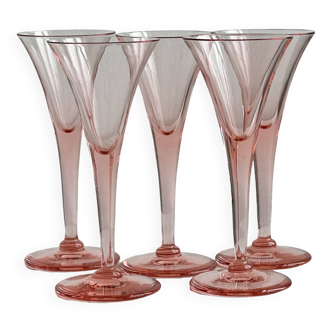 5 flûtes en verre rose